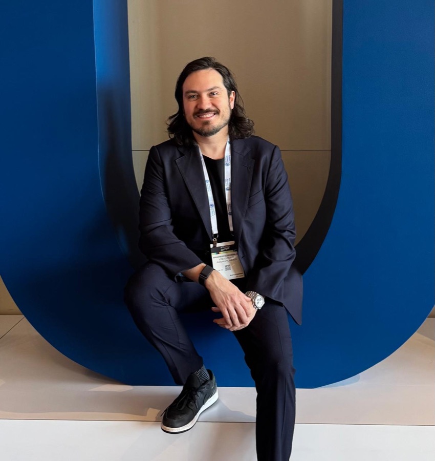 Dr. Gustavo Arrambide